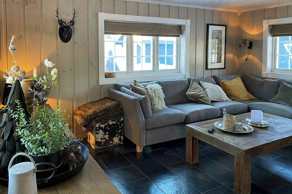 Hütte in der Nähe von Ski- und Golfanlagen auf dem Nesfjellet in Nesbyen