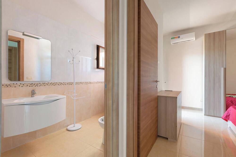 Entire apartment, Santoro Apartments - Bilo Pt by Barbarhouse in Melendugno, Lecce Province