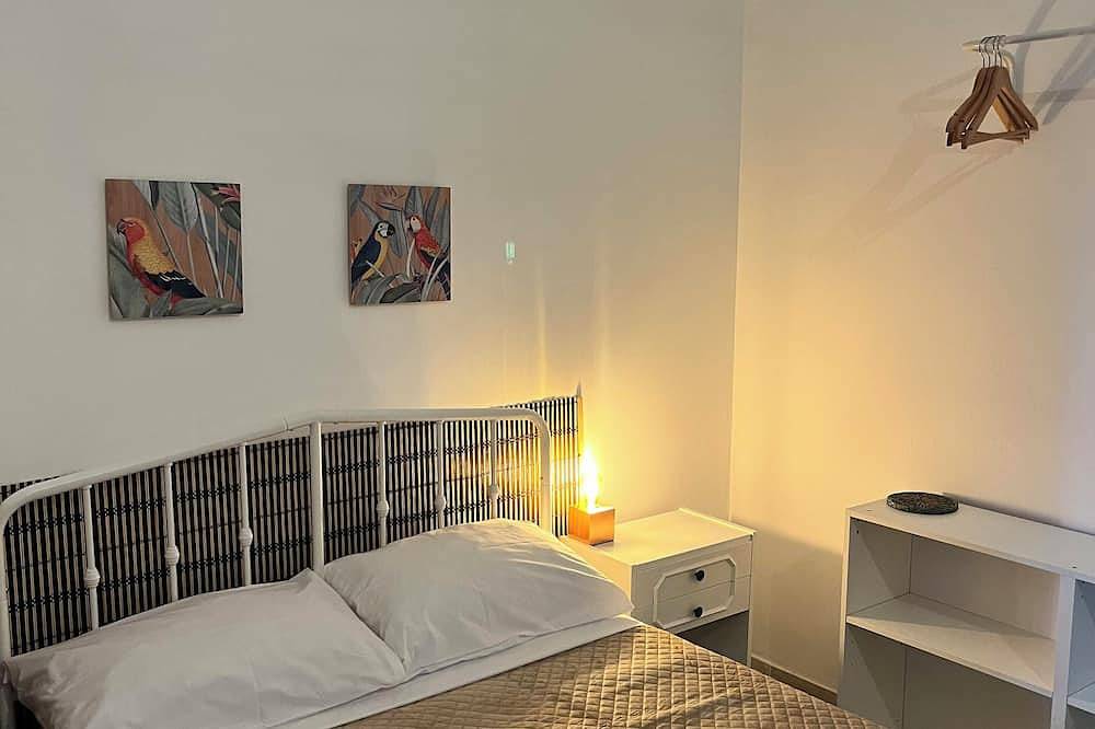 Apartamento entero, Sicily Apartment 1 - Blue Waves 🌊 - 5 min from the beach! in Campofelice di Roccella, Provincia de Palermo