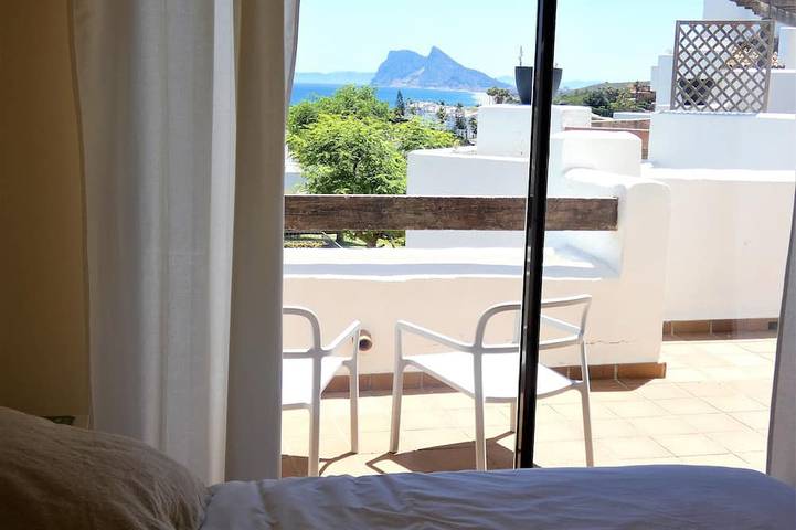 Stunning Premium Townhouse Golf And Beach in Playa de La Alcaidesa, San Roque