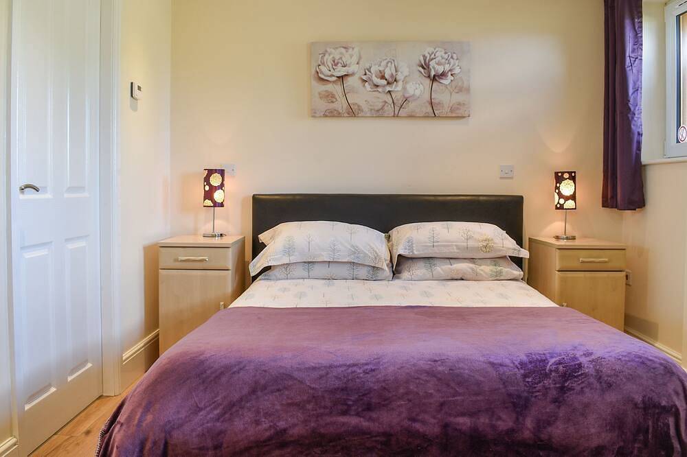 Sherwood Forest Lodge 1 in Clipstone, Nottinghamshire