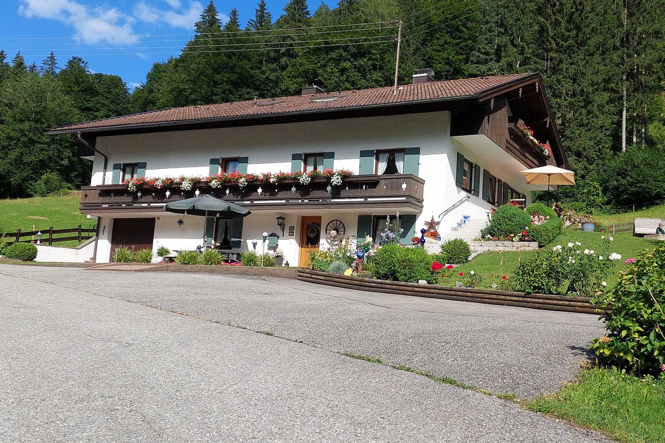 Gästehaus Fellner - Doppelzimmer I Dusche/Wc und Balkon in Kampenwand, Aschau im Chiemgau