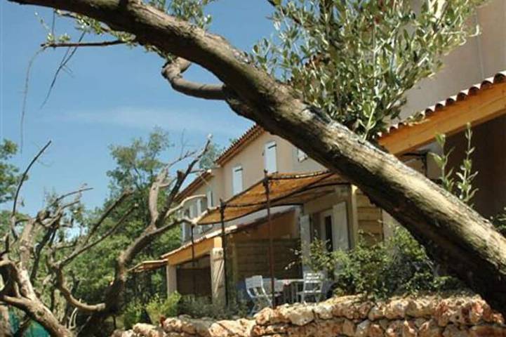 Maison de vacances pour 4 personnes, avec piscine ainsi que terrasse et jardin dans les Gorges du Verdon