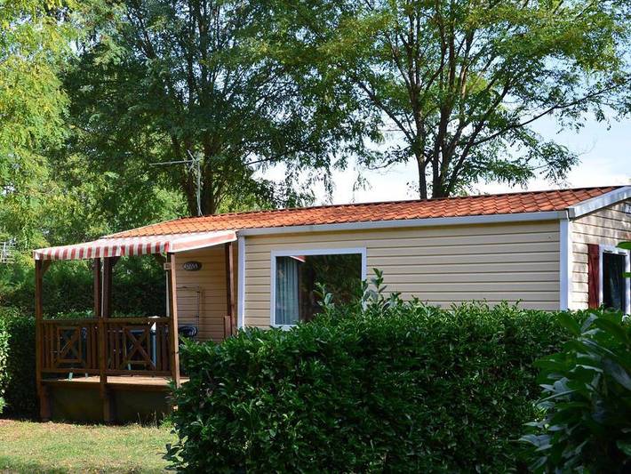 Camping pour 4 personnes, avec sauna et bassin pour enfant, animaux acceptés dans l' Ariège - 2