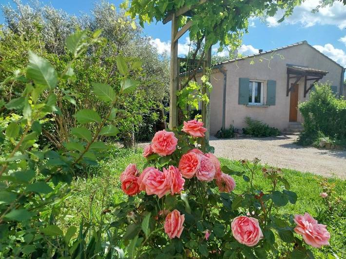 Casa de vacaciones para 4 personas, con vistas y jardín - 1