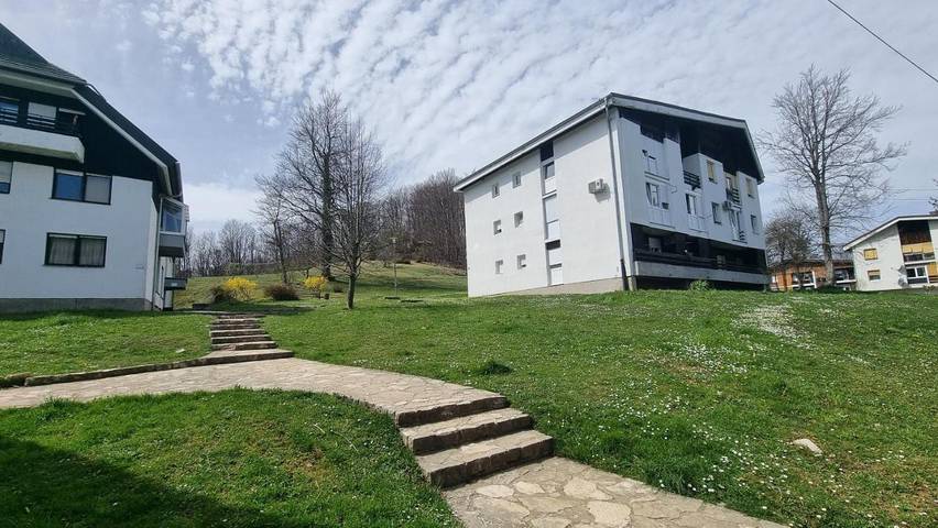 Gîte pour 4 personnes, avec jardin et vue dans Plitvička Jezera - 2