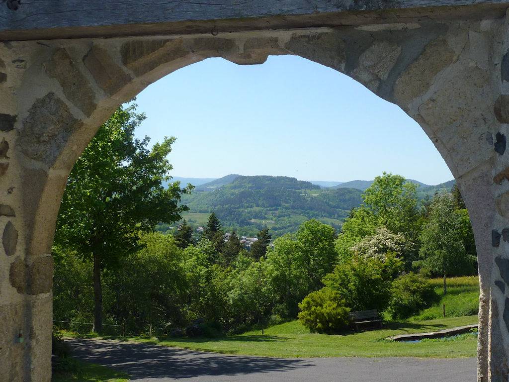 Le Clos de Saussac, hâvre de fraîcheur - La chambre "Augustine" in Yssingeaux, Massif central