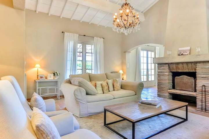 Gîte pour 10 personnes, avec Piscine à Roquebrune-sur-Argens - 4