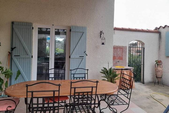 Location de vacances pour 8 personnes, avec Terrasse et Jardin à Le Boulou