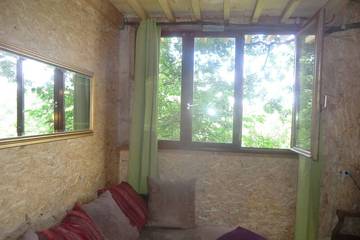 Cabane en bois pour 4 personnes, avec jacuzzi et terrasse dans Yonne