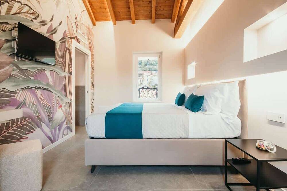 Ganze Wohnung, Garden Suite in Gio&Leo Guesthouse - Lakeside L&B in Lesa, Lago Maggiore (Piemont)