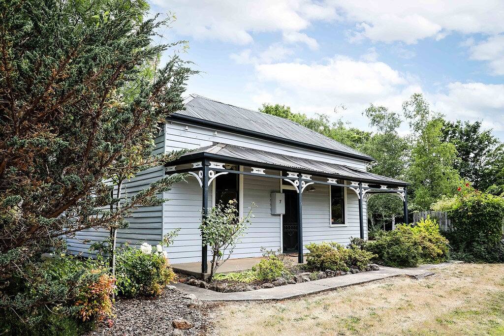 Trimble Cottage in Daylesford, Hepburn Shire