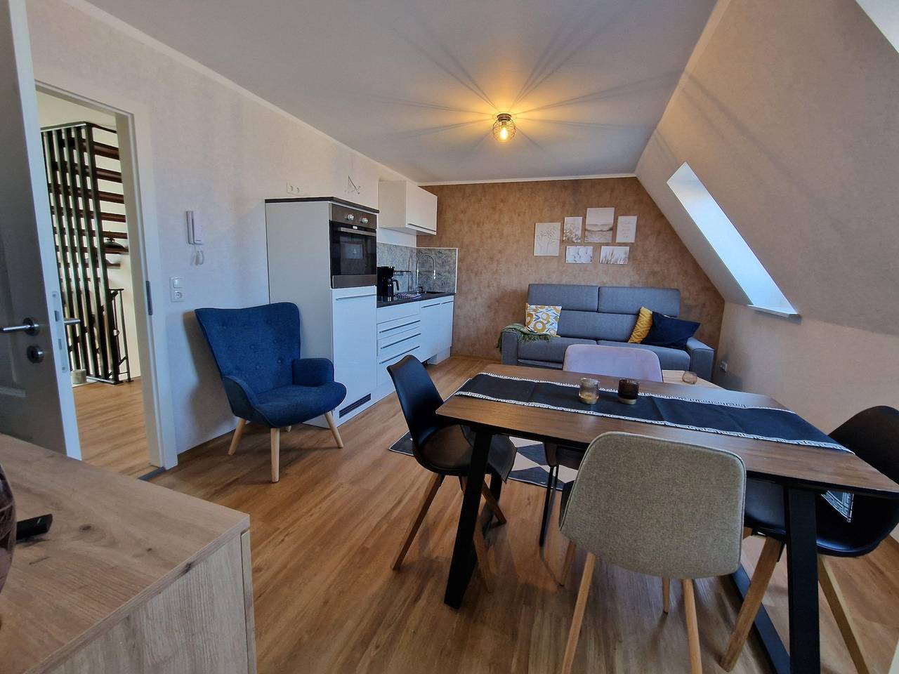 Ganze Ferienwohnung, Haus Fehmarn am Dorfteich | Wohnung 2 West in Westfehmarn, Fehmarn