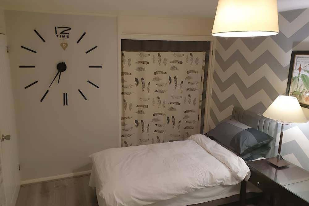 Entire apartment, Spacious, Stylish Two-Bedroom Maisonette, Modern Amenities, Elegant Interiors in Aylesbury, Buckinghamshire