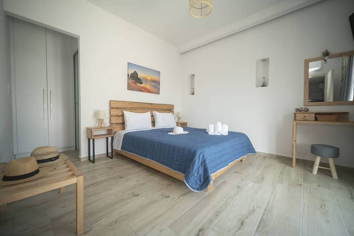 Ferienwohnung für 6 Personen, mit Balkon und Garten in Pitsidia - 2