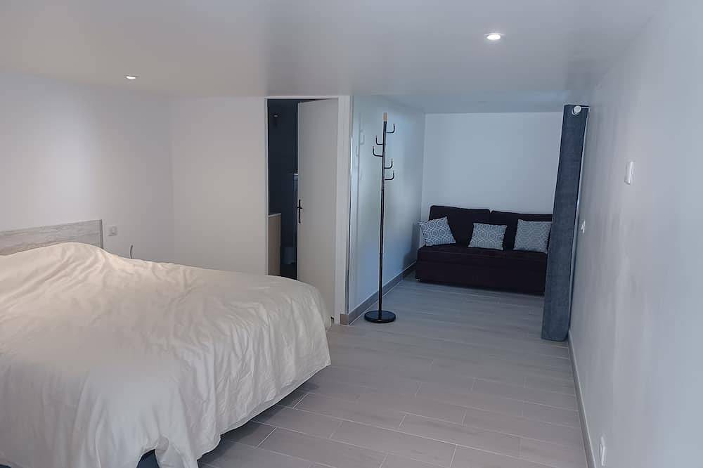 3 bedroom private vacation home in saint-raphaã«l in Saint-Raphaël, Massif de l'Esterel