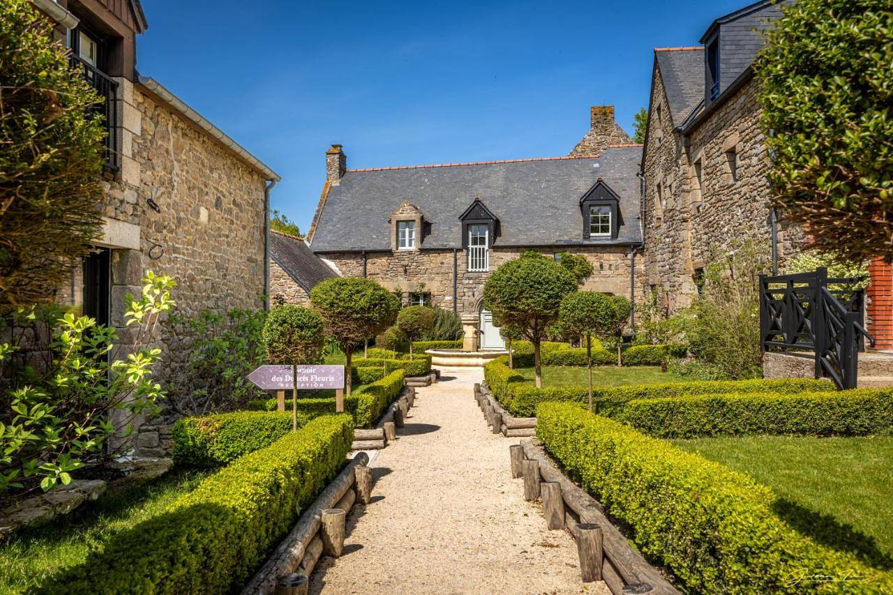 Manoir Des Douets Fleuris in Cancale, Baie du Mont-Saint-Michel