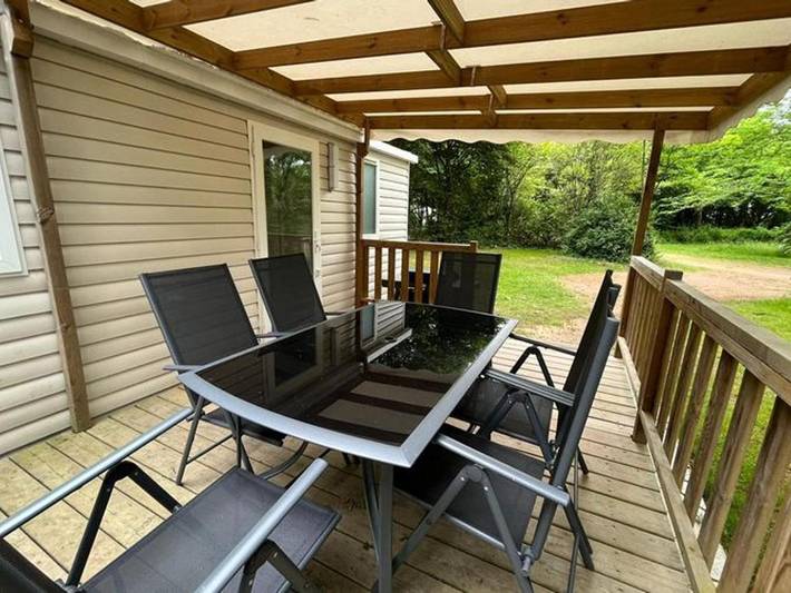 Location de vacances pour 6 personnes, avec terrasse et piscine dans La Tessoualle - 4