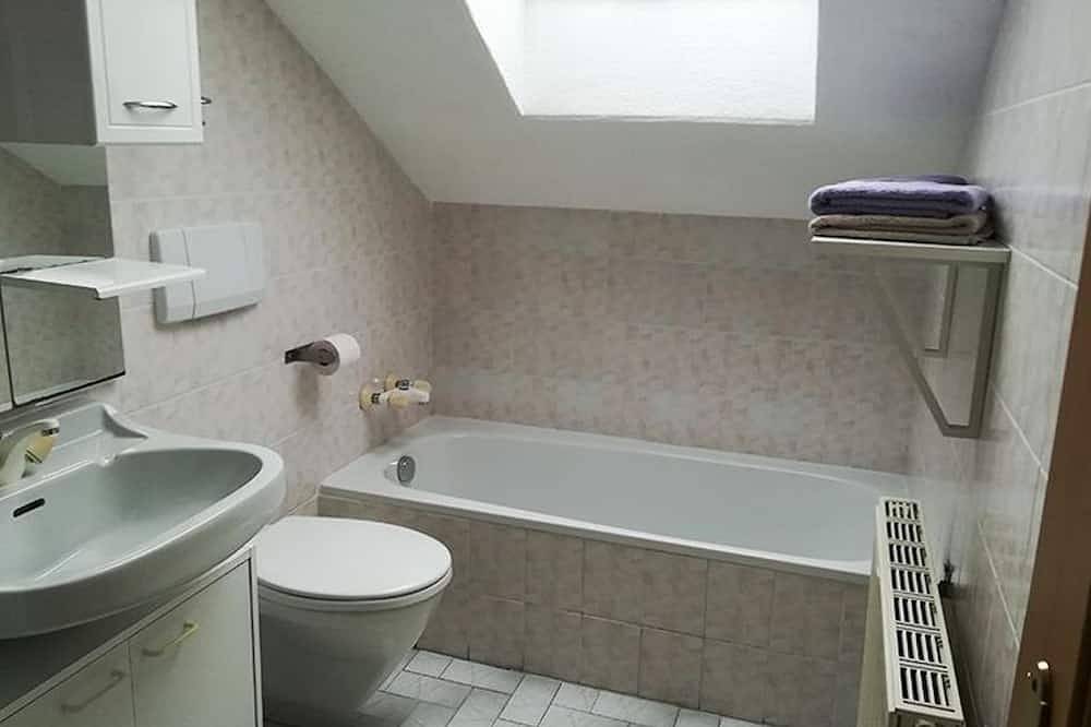 Geheel appartement, Appartement aan de noordkant - Landhaus Ramsauer 4 Edelweiss in Salzkammergut Mountains, Mondsee & Irrsee