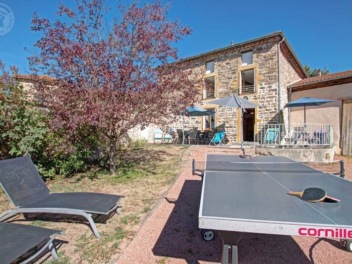 Gîte pour 8 personnes, avec Terrasse et Jardin