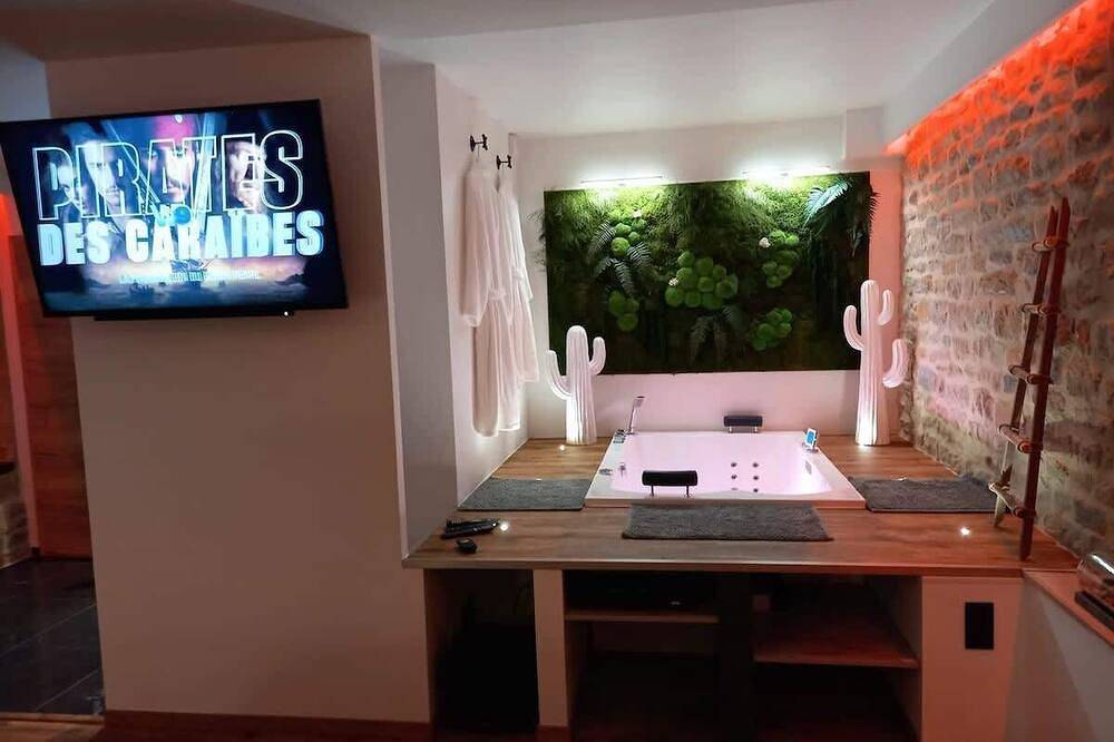 Apartamento entero, Romantique Room in Charleville-Mézières, Ardenas