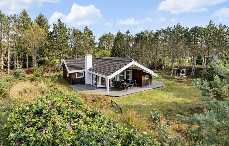 Ferienhaus für 10 Personen, mit Whirlpool und Garten sowie Sauna und Terrasse