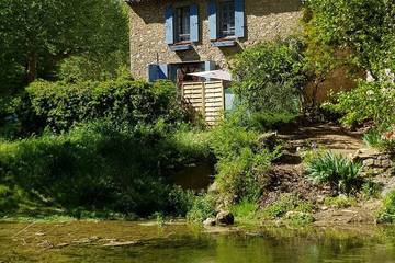 Gîte pour 4 personnes, avec jardin et balcon, animaux acceptés à Correns