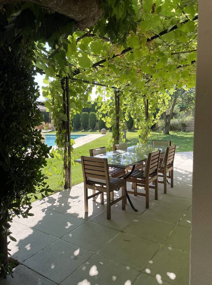 Gîte pour 7 personnes, avec piscine ainsi que jardin et terrasse à Vaison-la-Romaine - 3