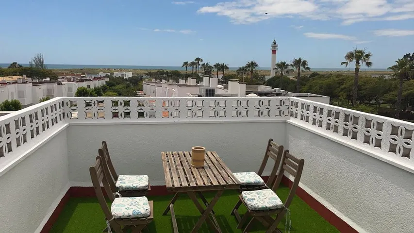 Apartamento de vacaciones para 4 personas, con vistas y piscina además de terraza y jardín, Se admiten mascotas - 1