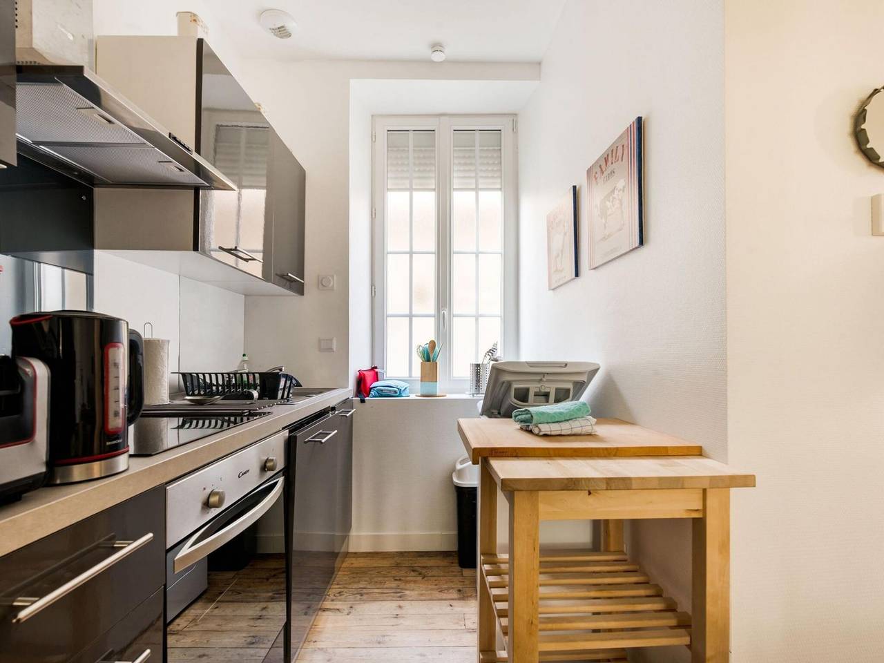 Ganze Wohnung, Cosy apartment in Isigny-sur-Mer with a terrace in Saint-Benoît-de-l'Aure, Bayeux und Umgebung