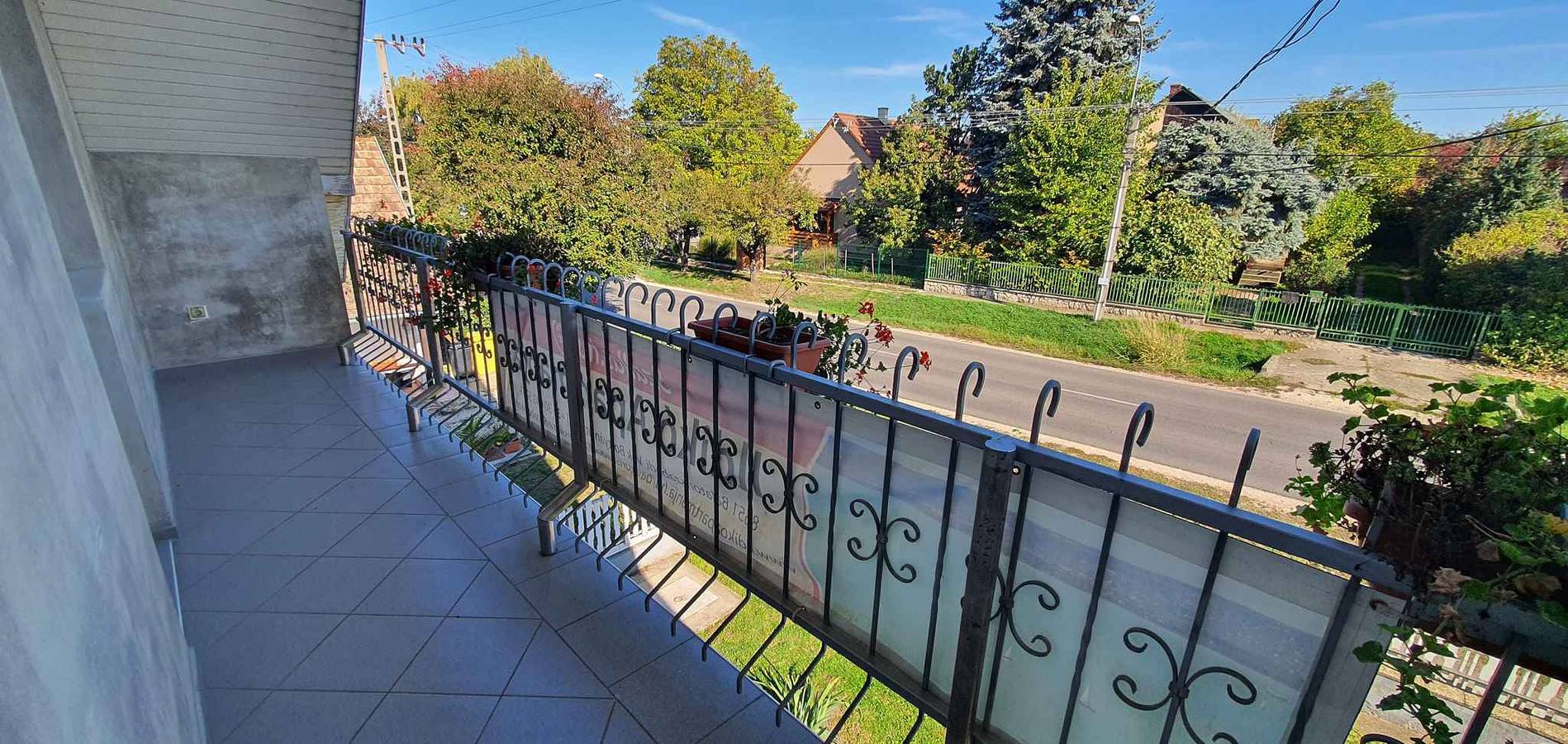 Ganze Ferienwohnung, Ferienwohnung mit Pool, Internet und Klimaanlage in Balatonszabadi, Siófok und Umgebung