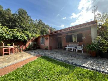 Gîte pour 4 personnes, avec jardin à Brión
