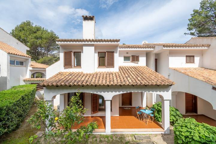 Ferienhaus für 4 Personen, mit Balkon und Garten sowie Kinderpool in Cala Sant Vicenc