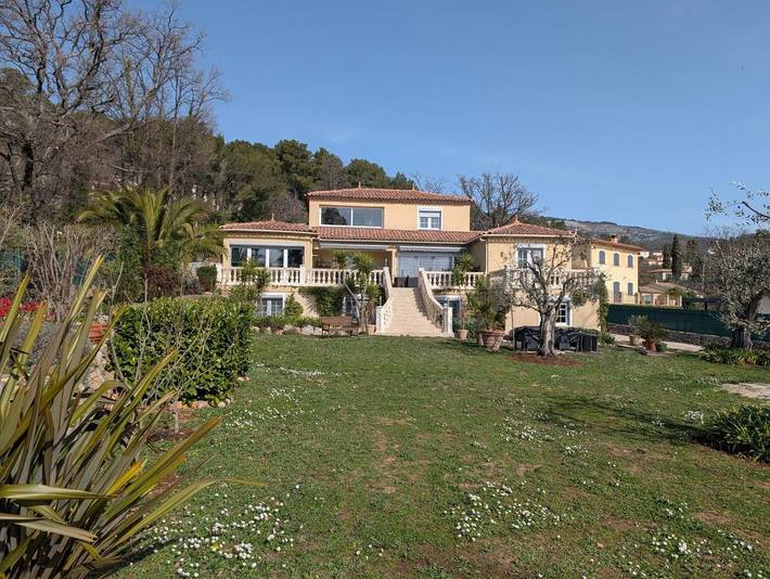 Gîte pour 4 personnes, avec vue et jardin à Cabris - 2