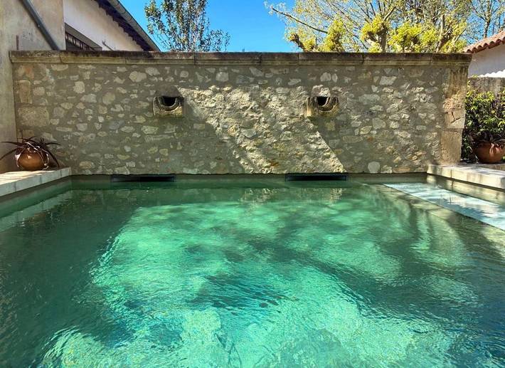 Location de vacances pour 2 personnes, avec Terrasse et Jardin ainsi que Piscine et Vue à Cabannes - 4