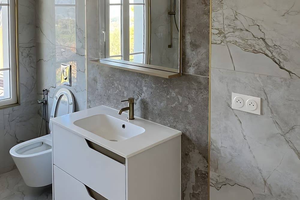 Appartement entier, Appartement « Les Jardins De Vergona » avec vue sur la montagne, jardin partagé et Wi-Fi in Massingy, Région d'Annecy