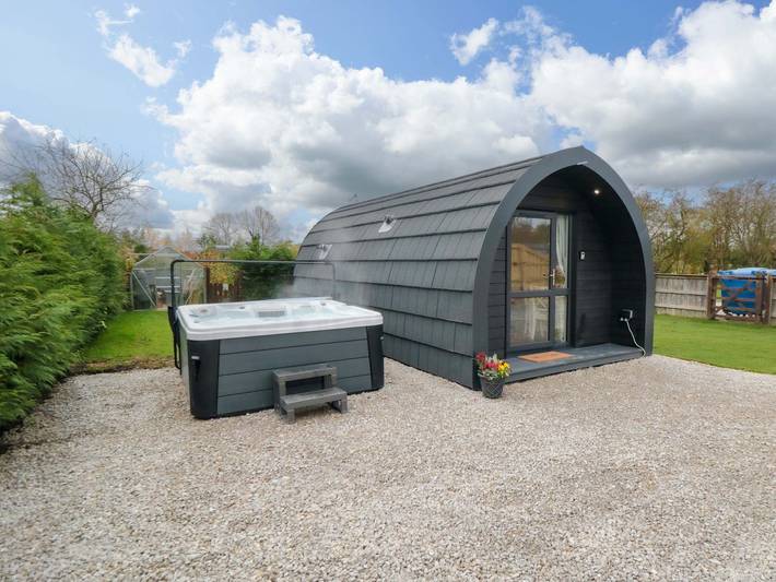 Hut for 2 people, with garden, with pets in North Yorkshire