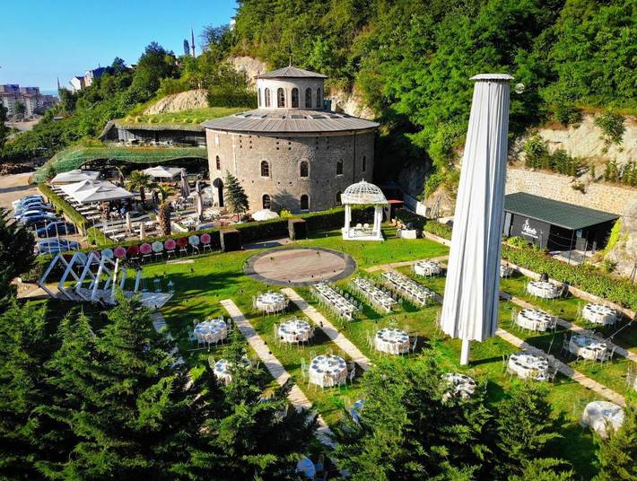Hôtel pour 3 personnes, avec jardin et jacuzzi