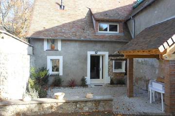 Gîte pour 5 personnes, avec jardin à Bailleau-Armenonville