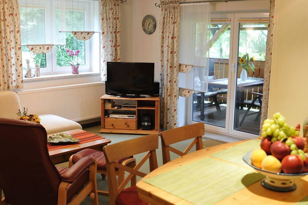 Ganze Wohnung, Wiesengrund in Neuhaus am Rennweg, Rennsteig