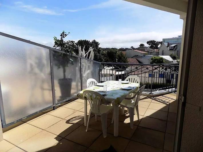 Appartement de vacances pour 4 personnes, avec piscine et terrasse