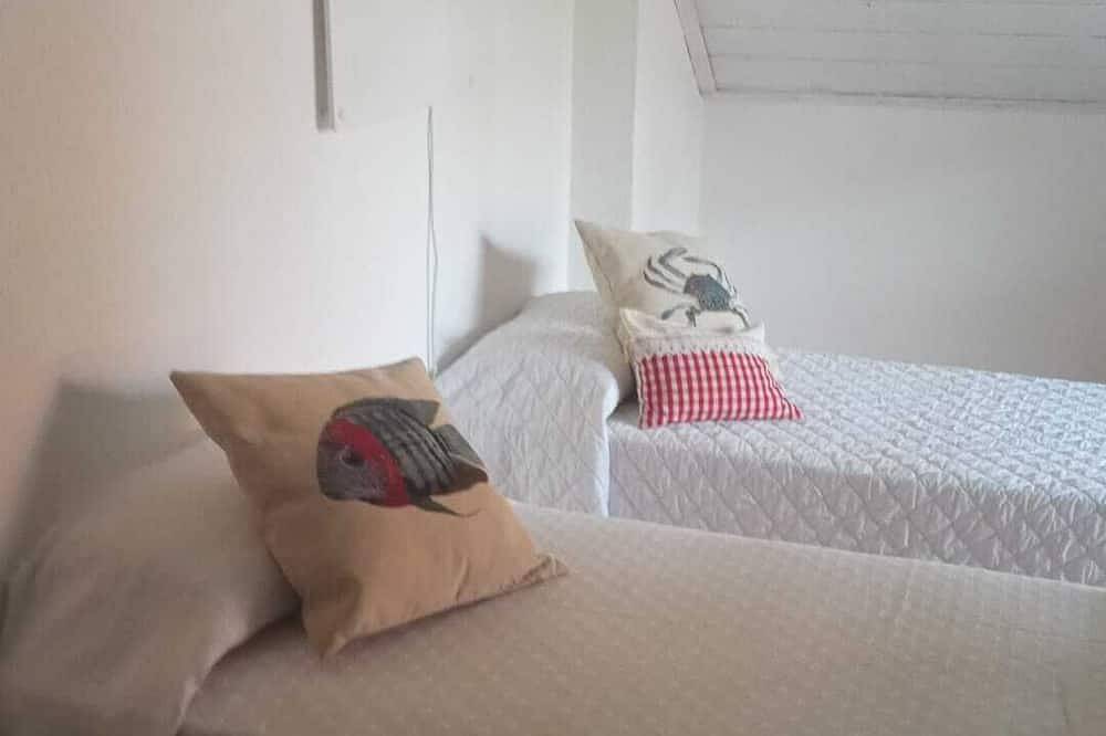 Mansarda di 1 villa con ampio giardino - a 5 min dal centro. in Baveno, Comune di Baveno