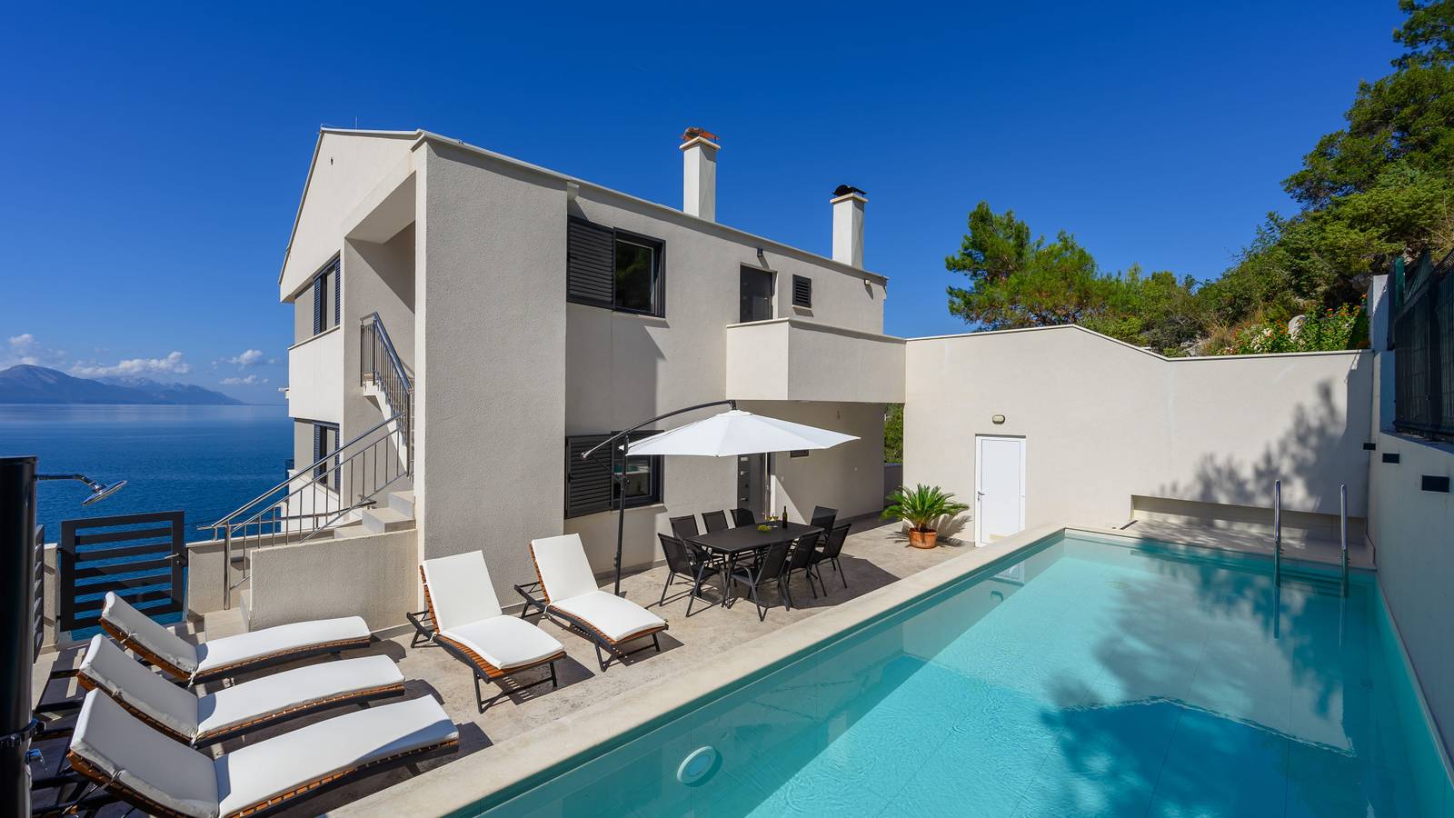 Villa Dida Božo by Villas Guide in Blace, Dubrovnik-Neretva