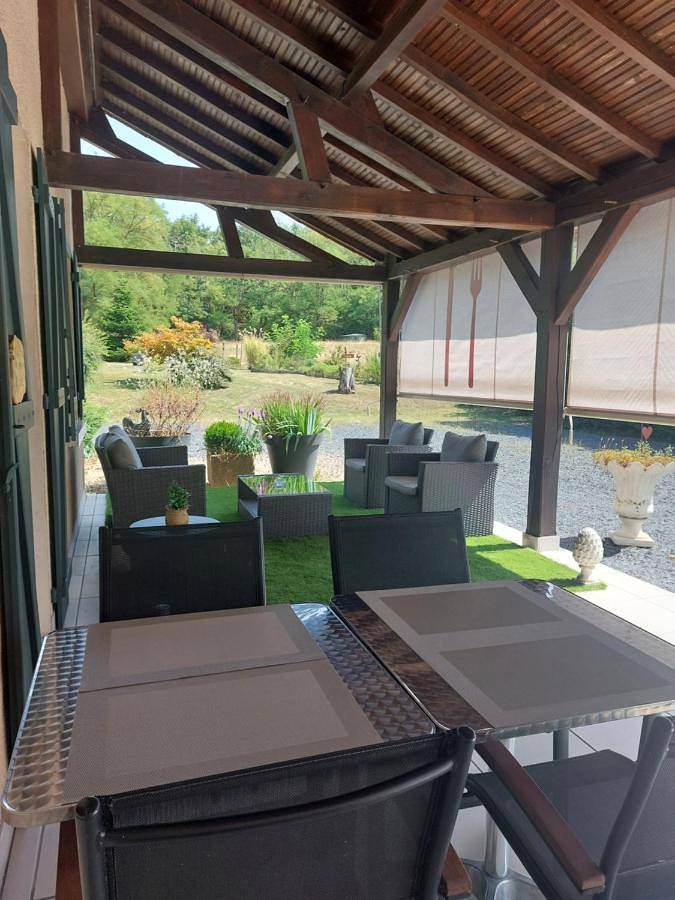 Gîte pour 4 personnes, avec vue ainsi que jardin et terrasse dans Gilly-sur-Loire - 2