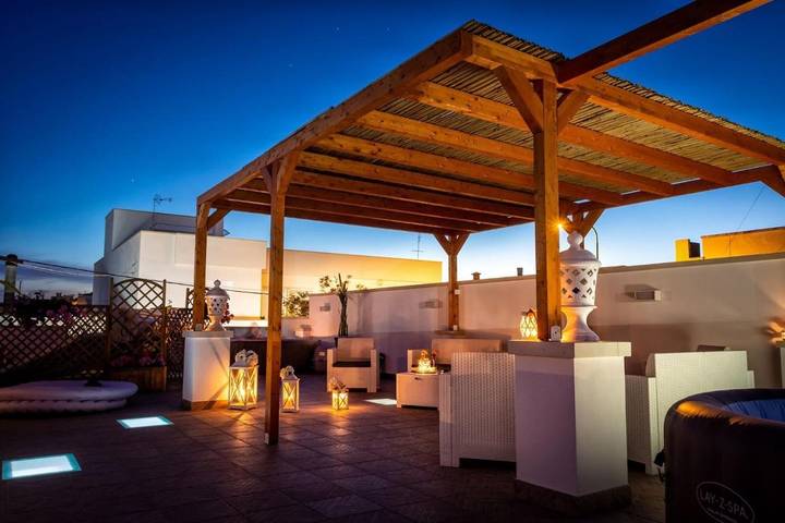 B&b per 4 persone, con Balcone e Terrazza nonché Idromassaggio e Giardino a Racale