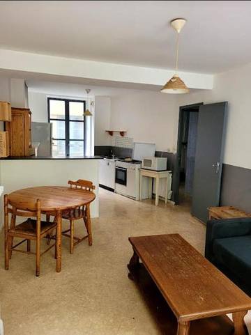 Gîte pour 4 personnes, avec vue à Sedan