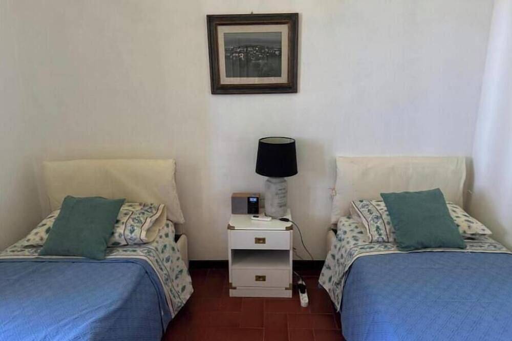 Via Belvedere 50 – Ampia Casa di Campagna con Vista Panoramica e Terrazza in Montefalco, Perugia e dintorni