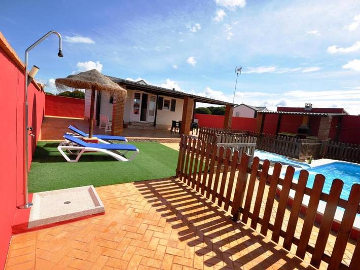 Camping pour 7 personnes, avec terrasse et jacuzzi ainsi que piscine et jardin à Conil de la Frontera - 3
