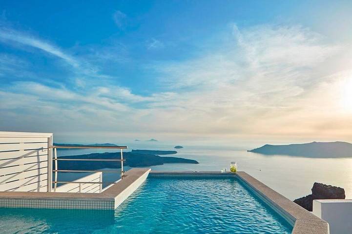 Chalet para 4 personas, con balcón y piscina en Santorini