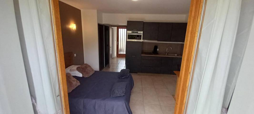 Gîte pour 2 personnes, avec jacuzzi et jardin ainsi que terrasse et sauna à La Canourgue - 2